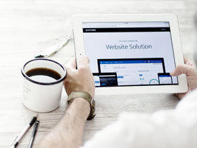 【WPT扑克】她被毕福剑一手捧红富豪老公也是其介绍，今老毕倒下她如此报答