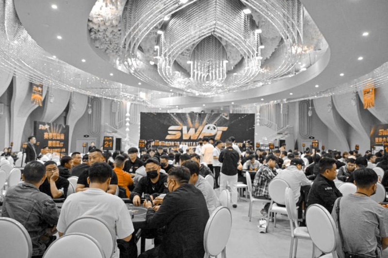 【WPT扑克】SWPT·广安站 | 从“抚仙湖杯”到SWPT，西南扑克标杆赛事华丽升级，首日战火点燃！马鹏龙斩获回馈赛冠军