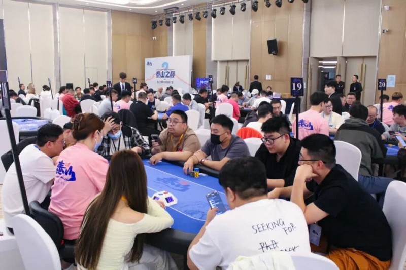 【WPT扑克】泰山之巅扑克系列赛第四日|主赛预选赛收官,丙组丁组双箭齐发,刘鹏带领180人闯入复赛,刘鹏,黄星灿分获丙/丁组CL
